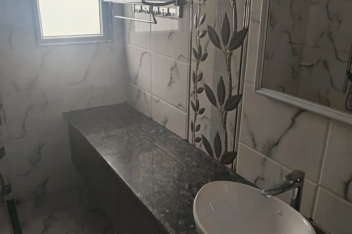 Modern Bathroom